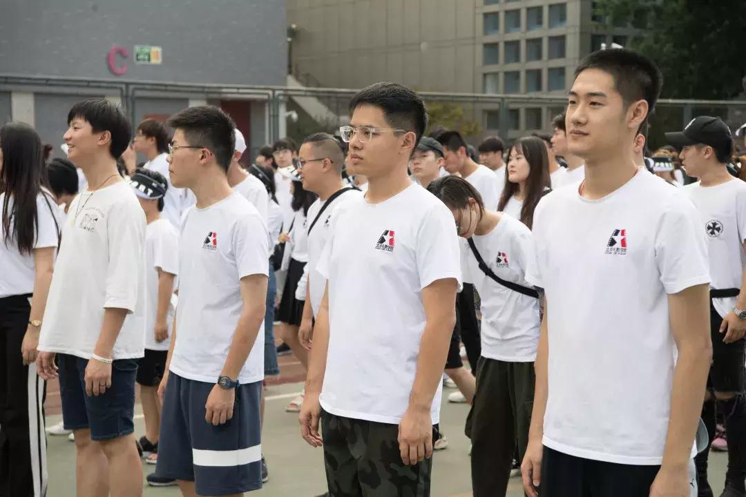 电影告白，自然美景中的心灵之旅