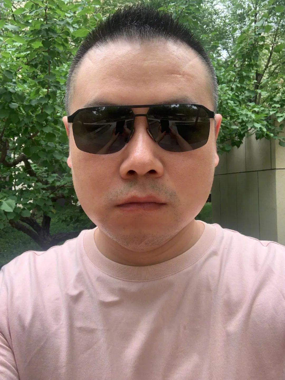 明星蒸，日常温馨炖煮，友情、家庭与爱的璀璨时光